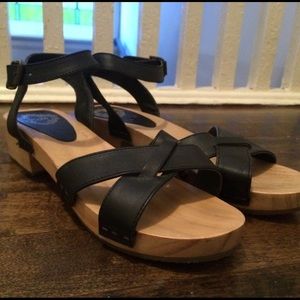 Ecote Wooden Sandals