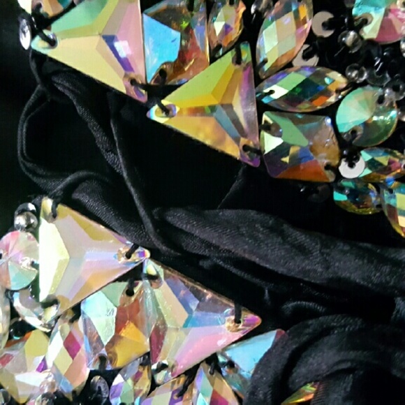 Beautiful dress - Picture 4 of 4