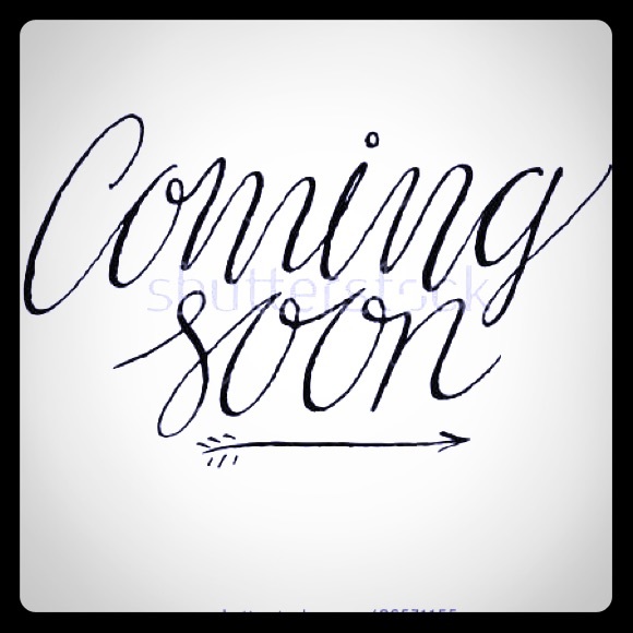 STAY TUNED...more clothes to sale!!