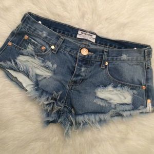 One teaspoon Austyn trash whore shorts