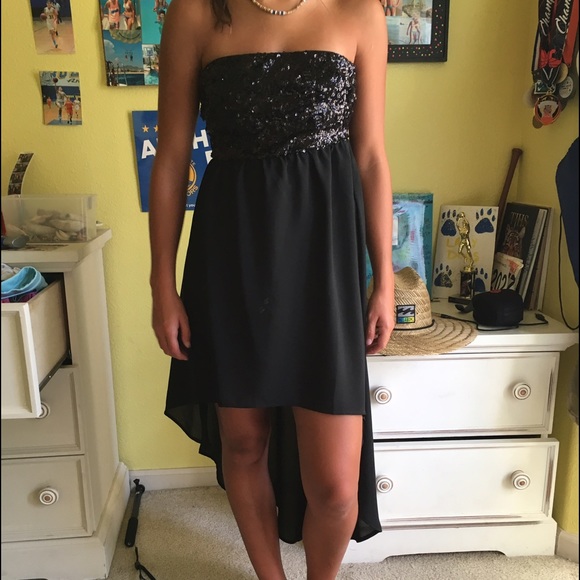 Black sequins dress