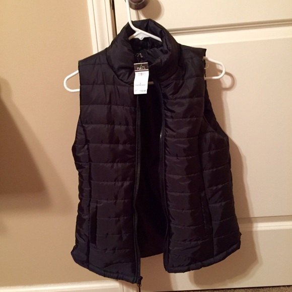 Rue21 Jackets & Blazers - Rue 21 - Puffer Vest