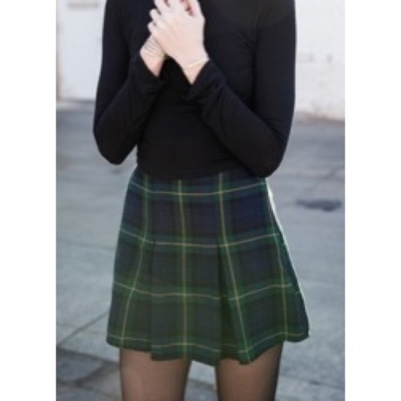 Brandy Melville Kaitlee Skirt