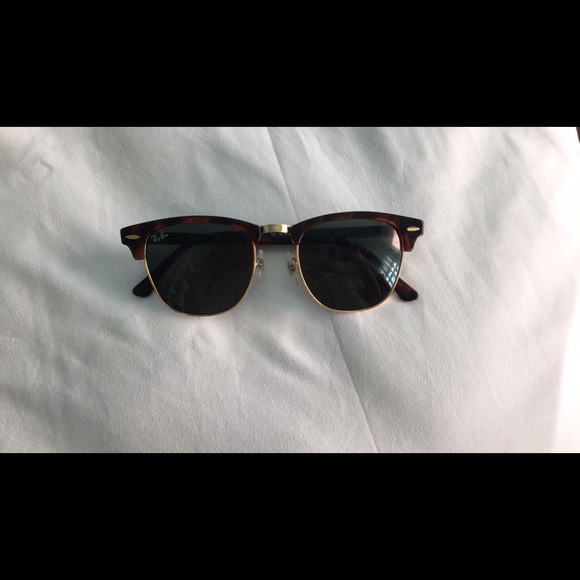 BRAND NEW club master ray bans!!