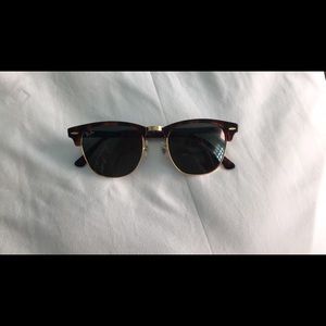 BRAND NEW club master ray bans!!
