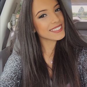 Meet your Posher, Emily