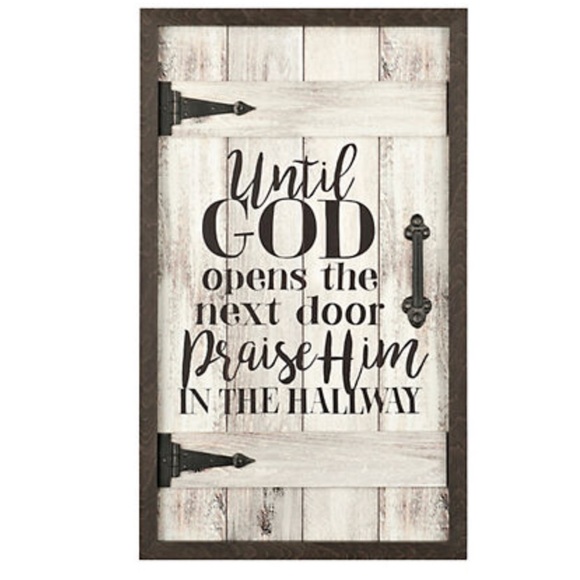 Meet your Posher, Valerie - Picture 2 of 7