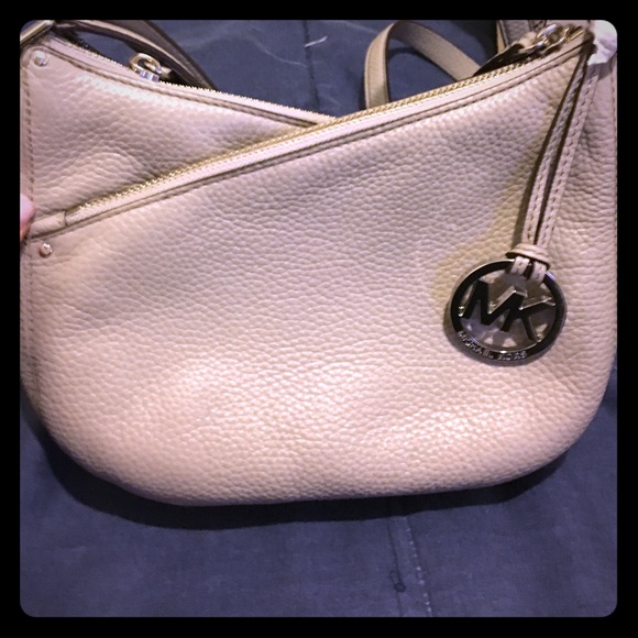 Michael Kors Handbags - NWT Michael Kors bag