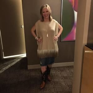 Meet your Posher, Lisa