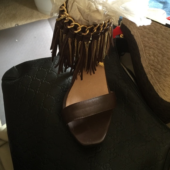 Shoes, purses everything must go!!!! - Picture 1 of 4