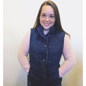 GAP Navy puffer vest