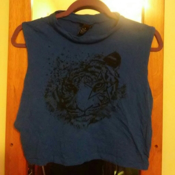 Rue21 Tops - Cute Tiger Crop Top