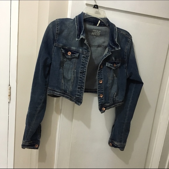 Cropped jean jacket