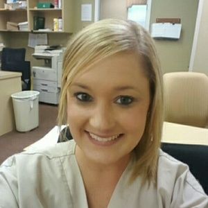 Meet your Posher, Kelli