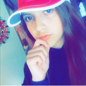 Meet your Posher, Dana