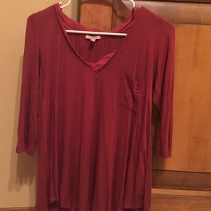 very soft 3/4 sleeve shirt!!