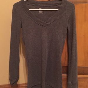 never worn long sleeve gap shirt!!