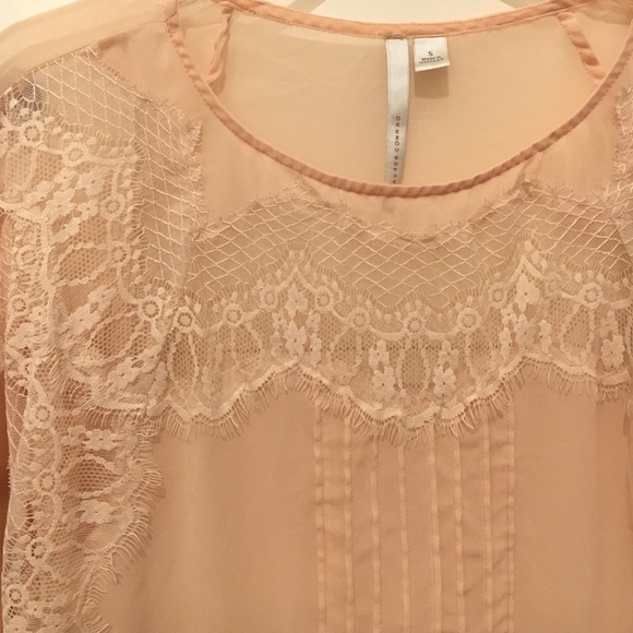 Sheer and Lace blouse :: Lauren Conrad - Picture 2 of 2