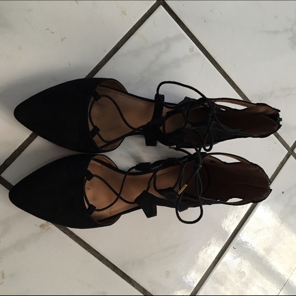 Laced flats