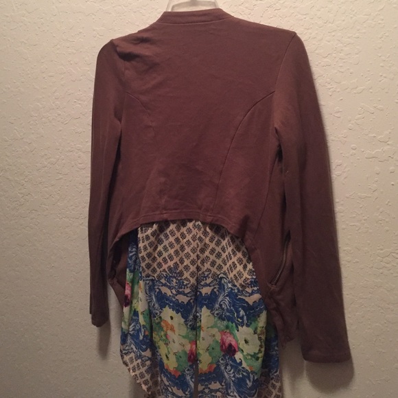 Cropped Brown Jacket - Picture 2 of 3