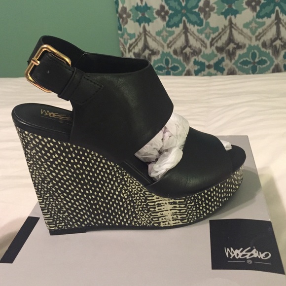 Black and white wedges - Picture 4 of 4