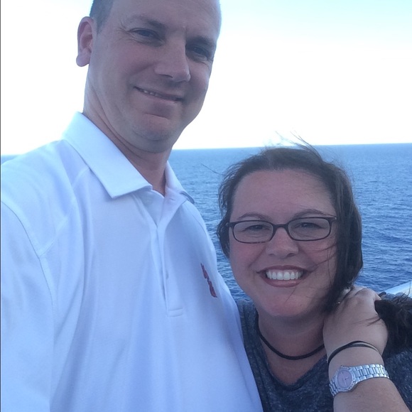 Meet your Posher, Angie - Picture 1 of 1
