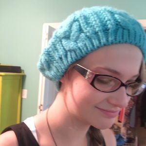 Blue knit beret