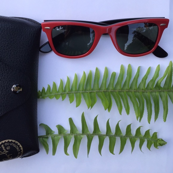 Ray-Ban Accessories - Red/Black Ray-Ban Wayfarer