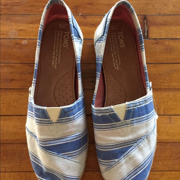 Toms size 8