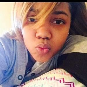 Meet your Posher, Kamya