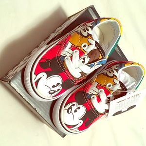 Vans for Disney Mickey n friends lace up Era s 5