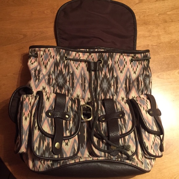 Tribal Patterned Backpack - Picture 3 of 4