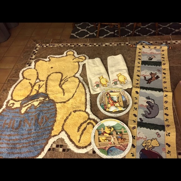 Vintage Winnie the Pooh decor