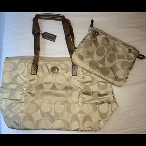 Coach Weekender Tote Light Khaki