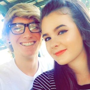 Meet your Posher, Ava