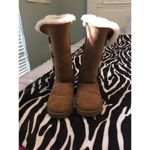 UGG Boots with cleaning kit