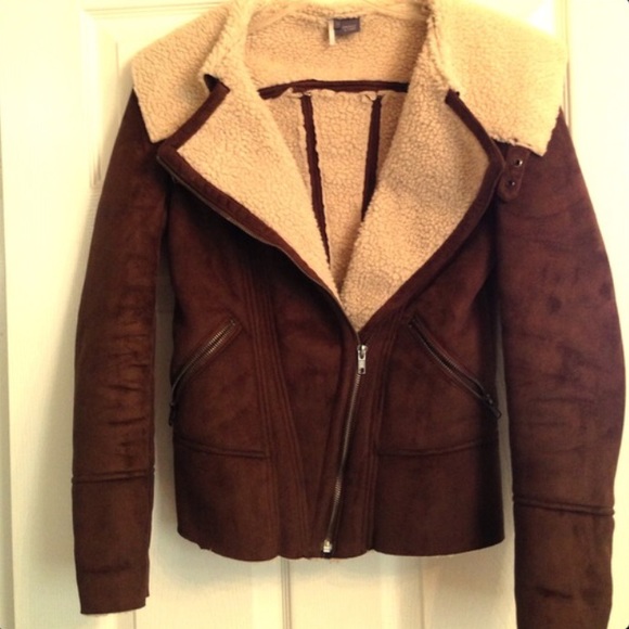 Urban Outfitters brown suede & Sherpa jacket!