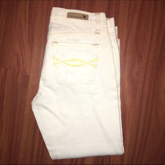 Abercrombie & Fitch Capri Pants