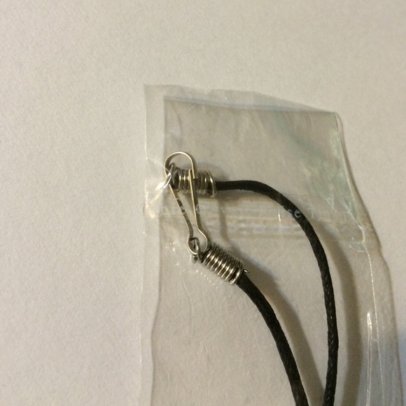 Cross necklace - Picture 4 of 5