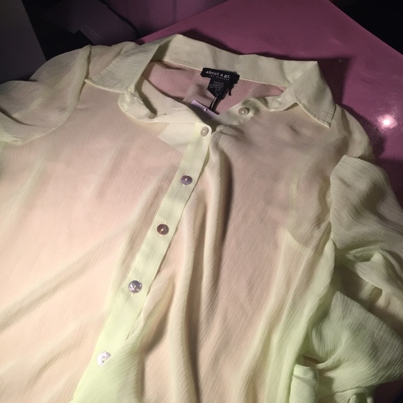 Kohls Small Bright Yellow Sheer Button Up
