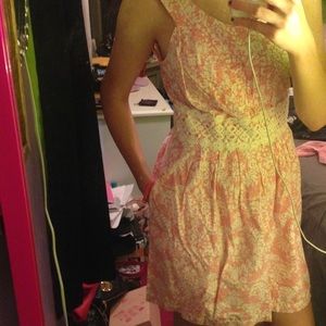 LIKE NEW Vintage Look Floral Dress w/ pockets