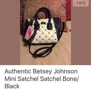 Authentic Betsey Johnson Purse Handbag EUC
