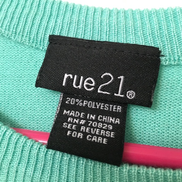 Sweater - Picture 2 of 4