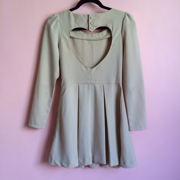 Cameo Sweetheart Structured Dress - Picture 4 of 5