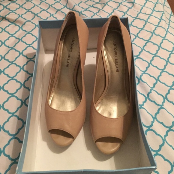 Nude Antonio Melani heels