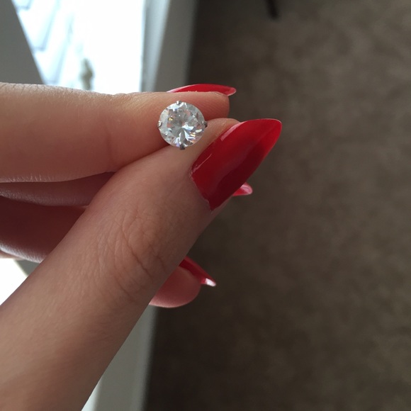 5 ⭐️Stud earring sterling silver cubic zirconia 8m - Picture 2 of 4