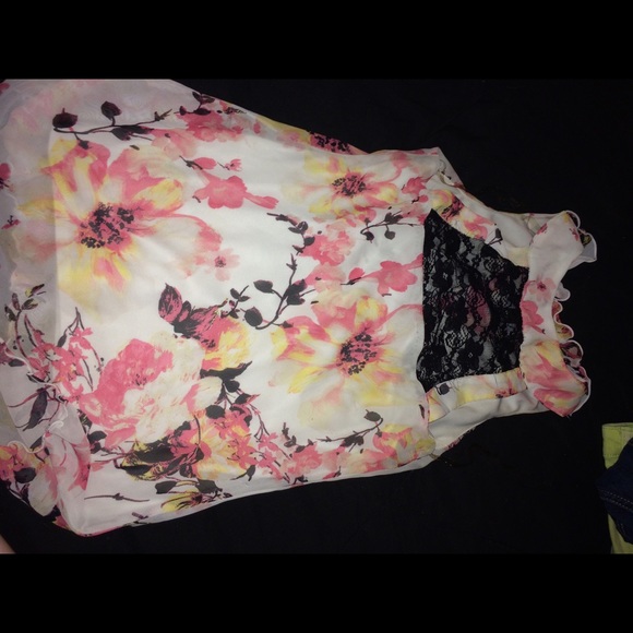 floral shirt - Picture 2 of 3