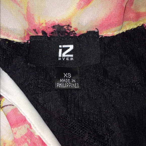 floral shirt - Picture 3 of 3