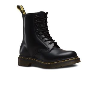 Dr. Marten Black Paten Leather Boots