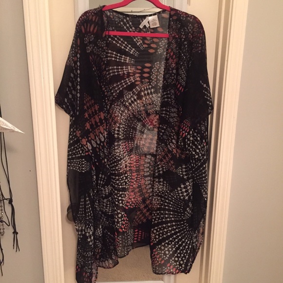 Black pattern kimono